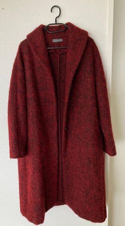 Sublime manteau NEIRAMI en pure laine bordeaux NEUF NP 500.-