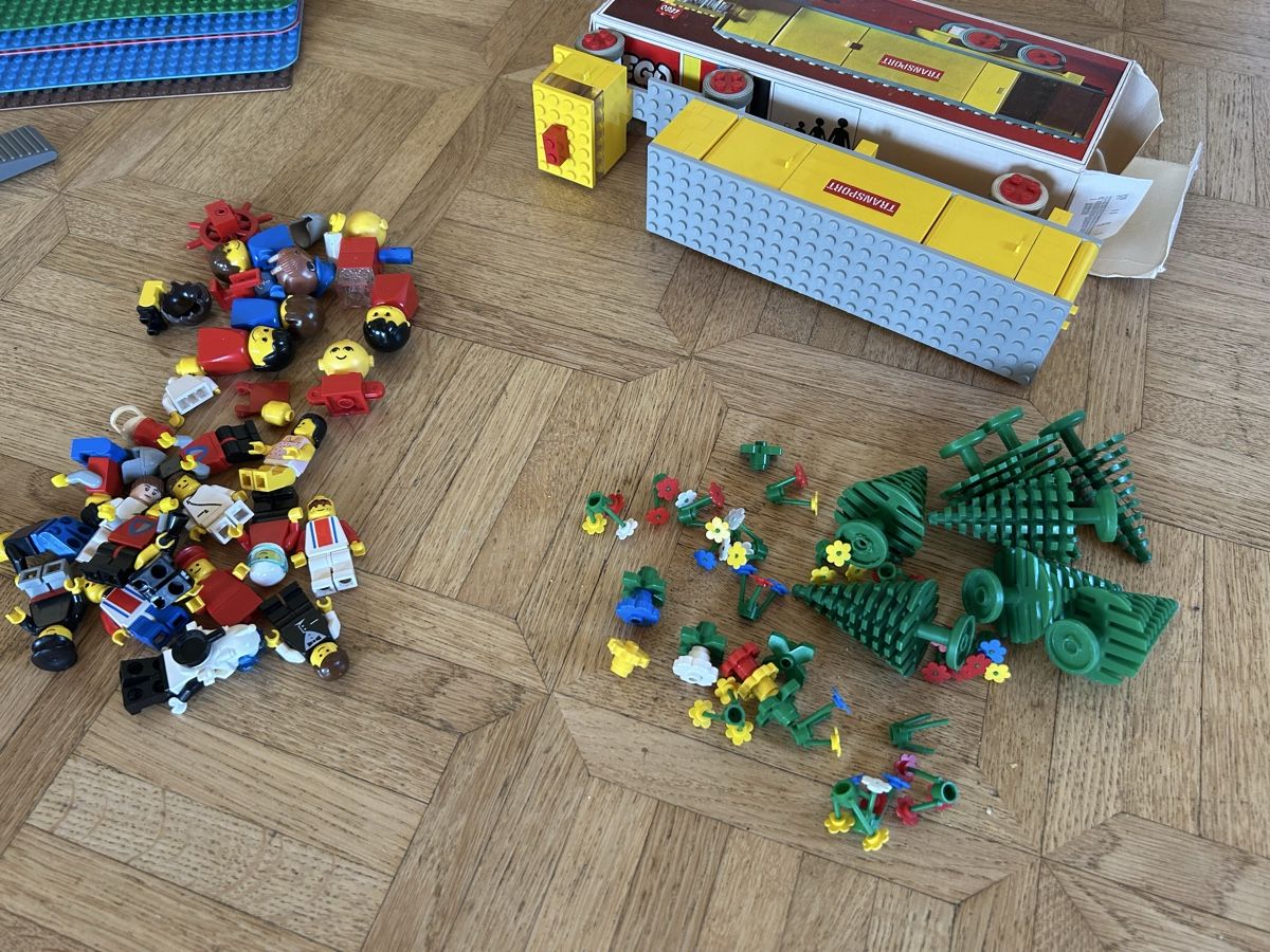 Lego Jouets: Lego ca. 12kg – D'occasion à Lengnau AG par m5f1r9 9