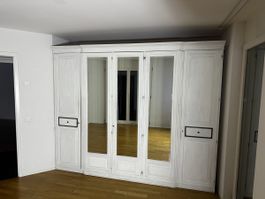 Kleiderschrank vom Schreiner / Handarbeit / guter Zustand