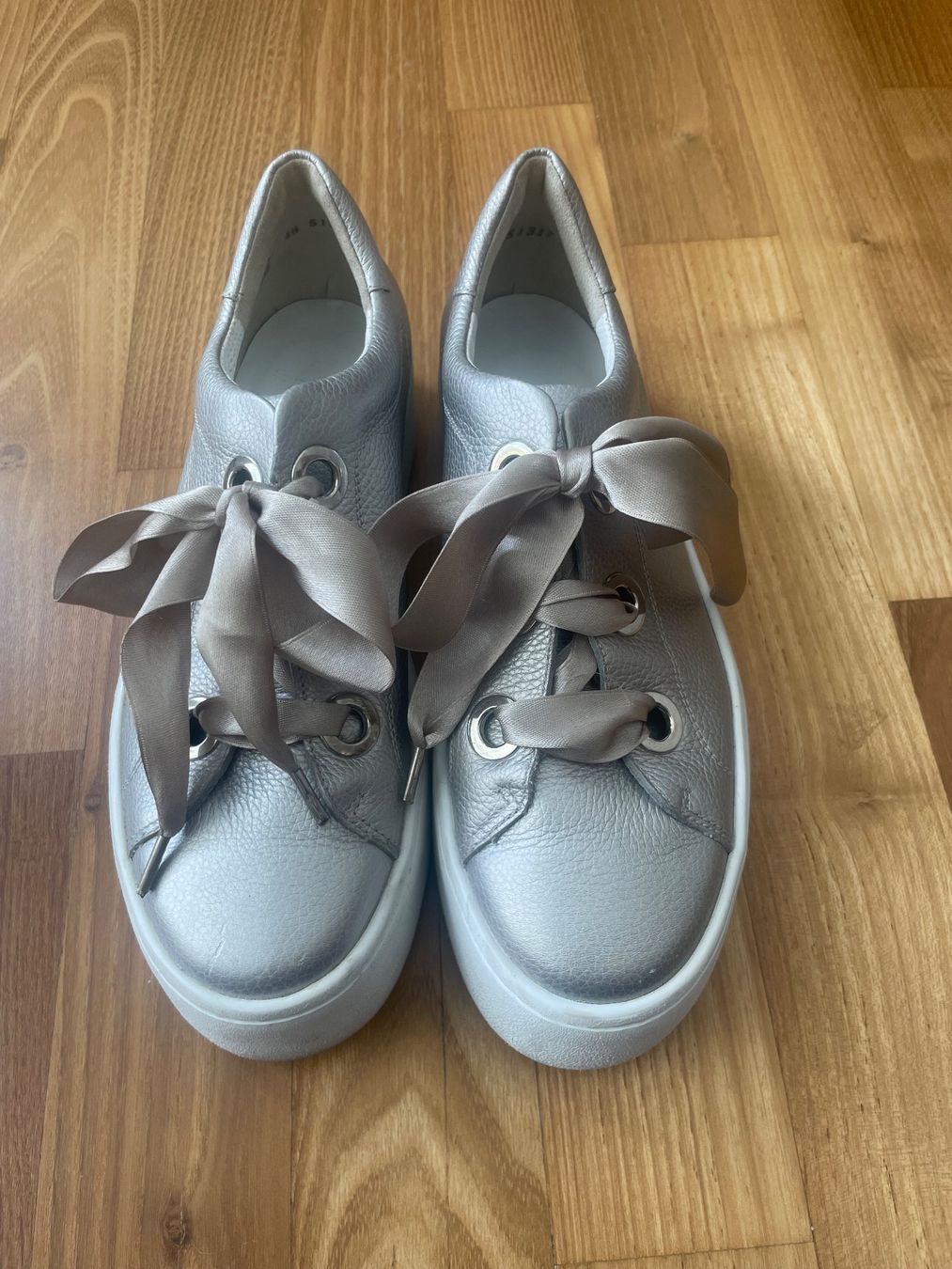 Paul Green Scarpe da donna: Paul Green Sneaker  Grösse 38 Leder – Usato da Buchs SG venduto da VintageHomeCH