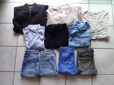 * Gemischtes Kleiderpaket *