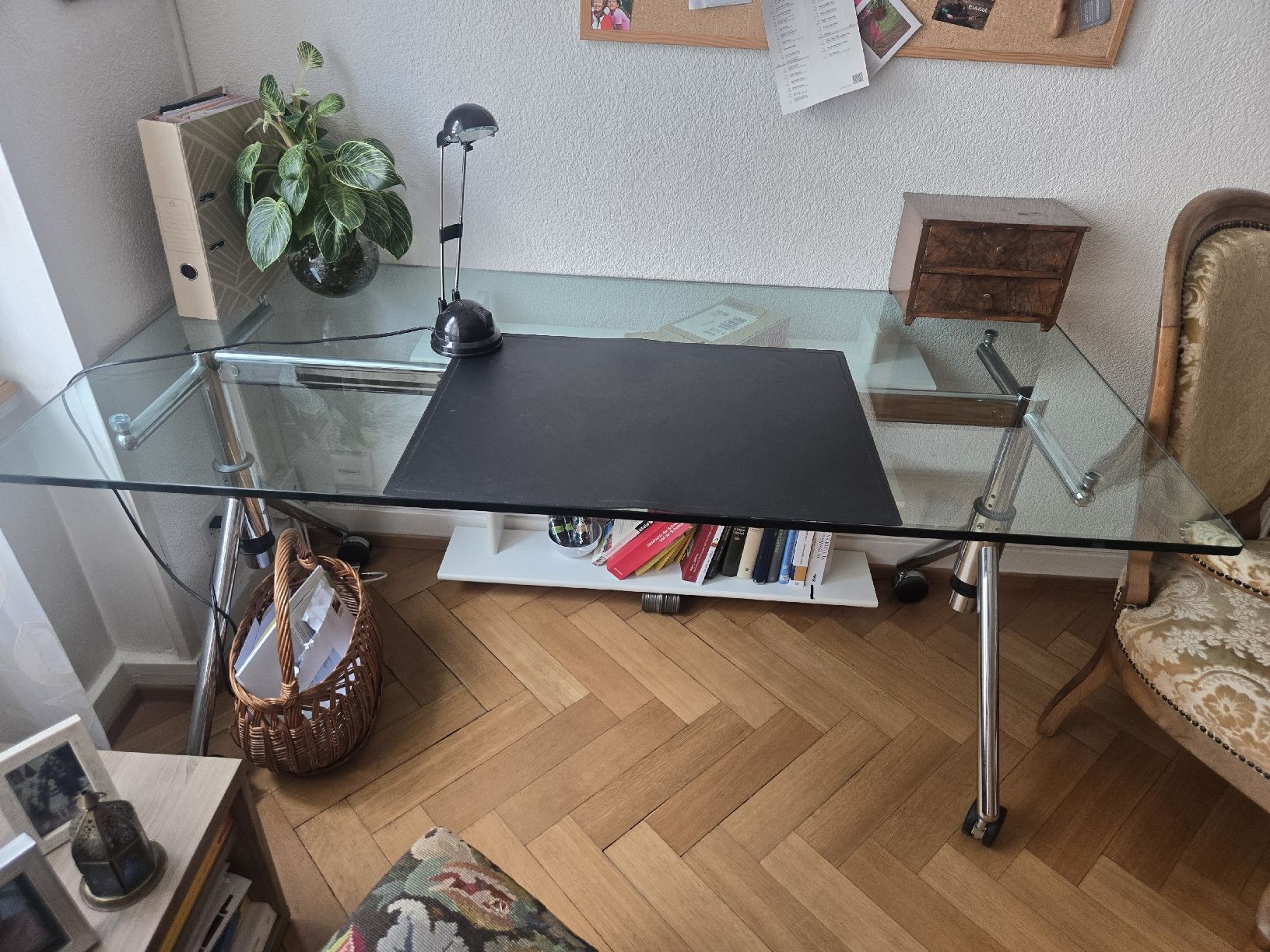 Schreibtische: Glastisch – Gebraucht aus Basel von giu_2sb7