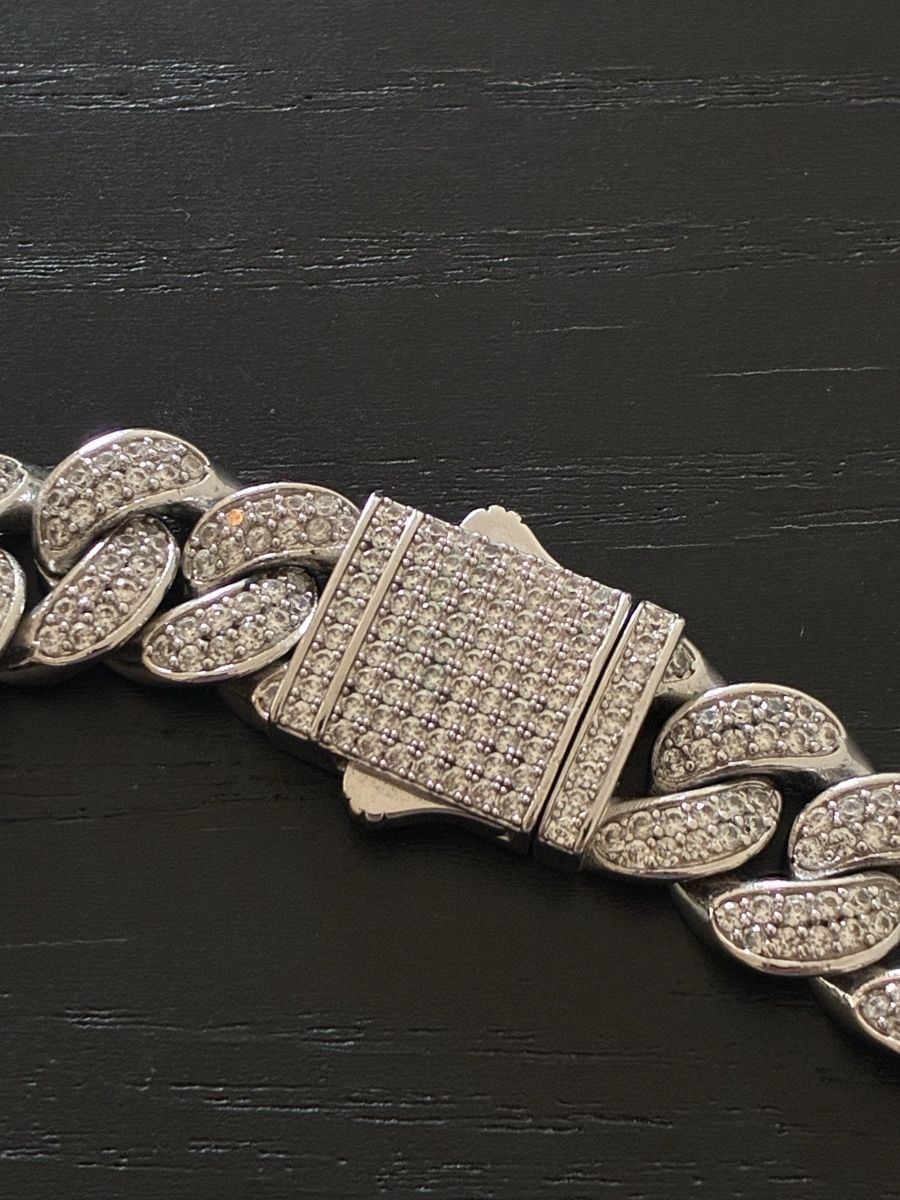 Catenine: Collier Chaîne Cubaine – Usato da Praz (Vully) venduto da Footzone.ch 1