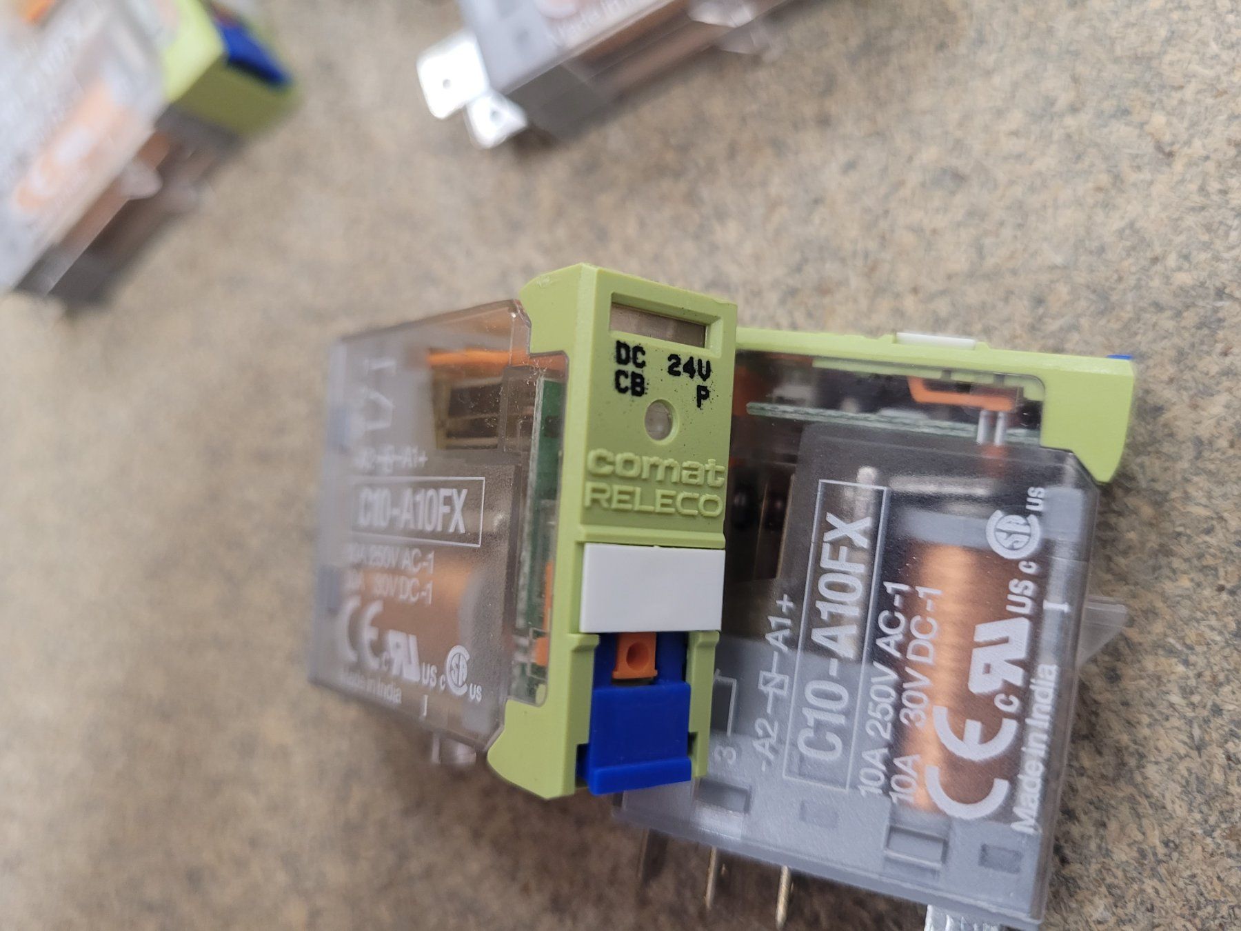 Elektronikbauteile: Comat Releco Relais C10-A10FX, 10A, 24V – Gebraucht aus Vitznau von Night-Fire 2