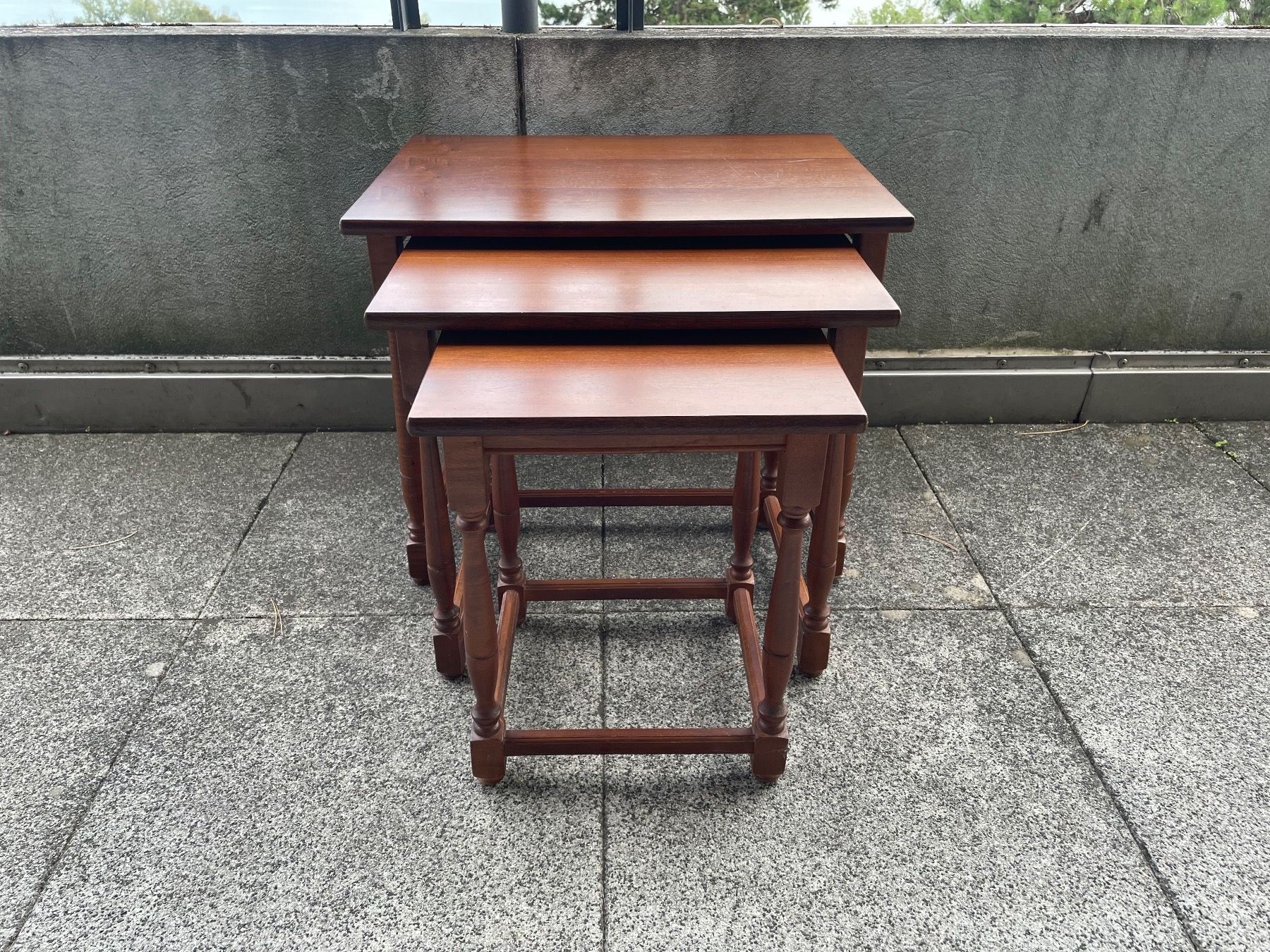 Tavoli: Anciennes Tables Gigognes – Usato da Vallamand venduto da Bricbracbroc82 2