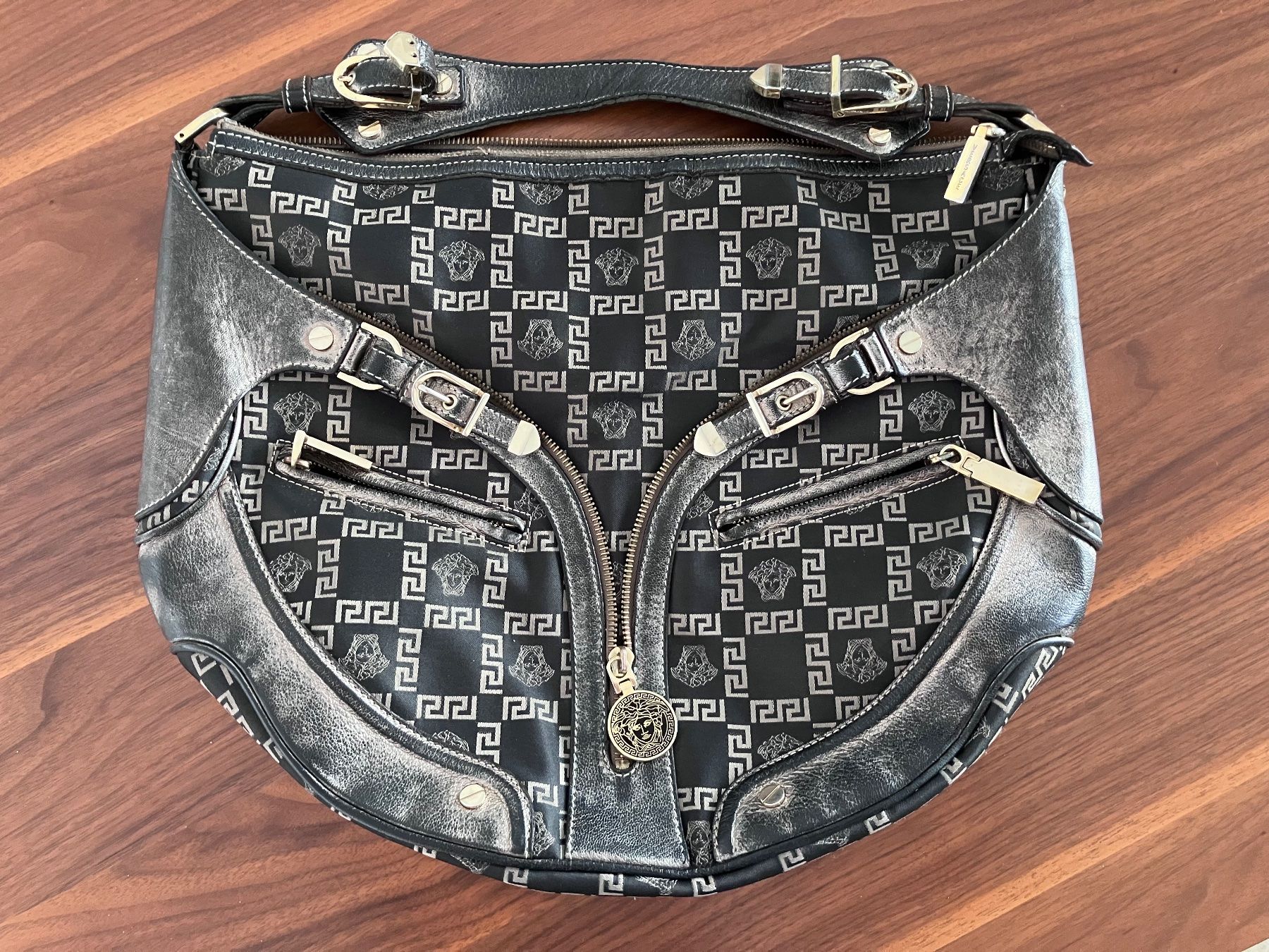 Versace Borse da donna: Versace Tasche – Difettoso da Windisch venduto da Lyudmila01