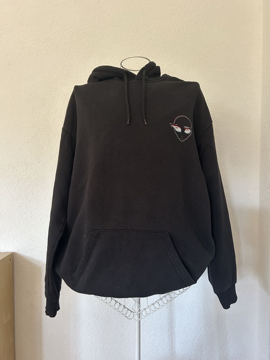 Maglioni & Felpe: Hoodie mit Backprint – Usato da Schmitten FR venduto da let_k9yc 1