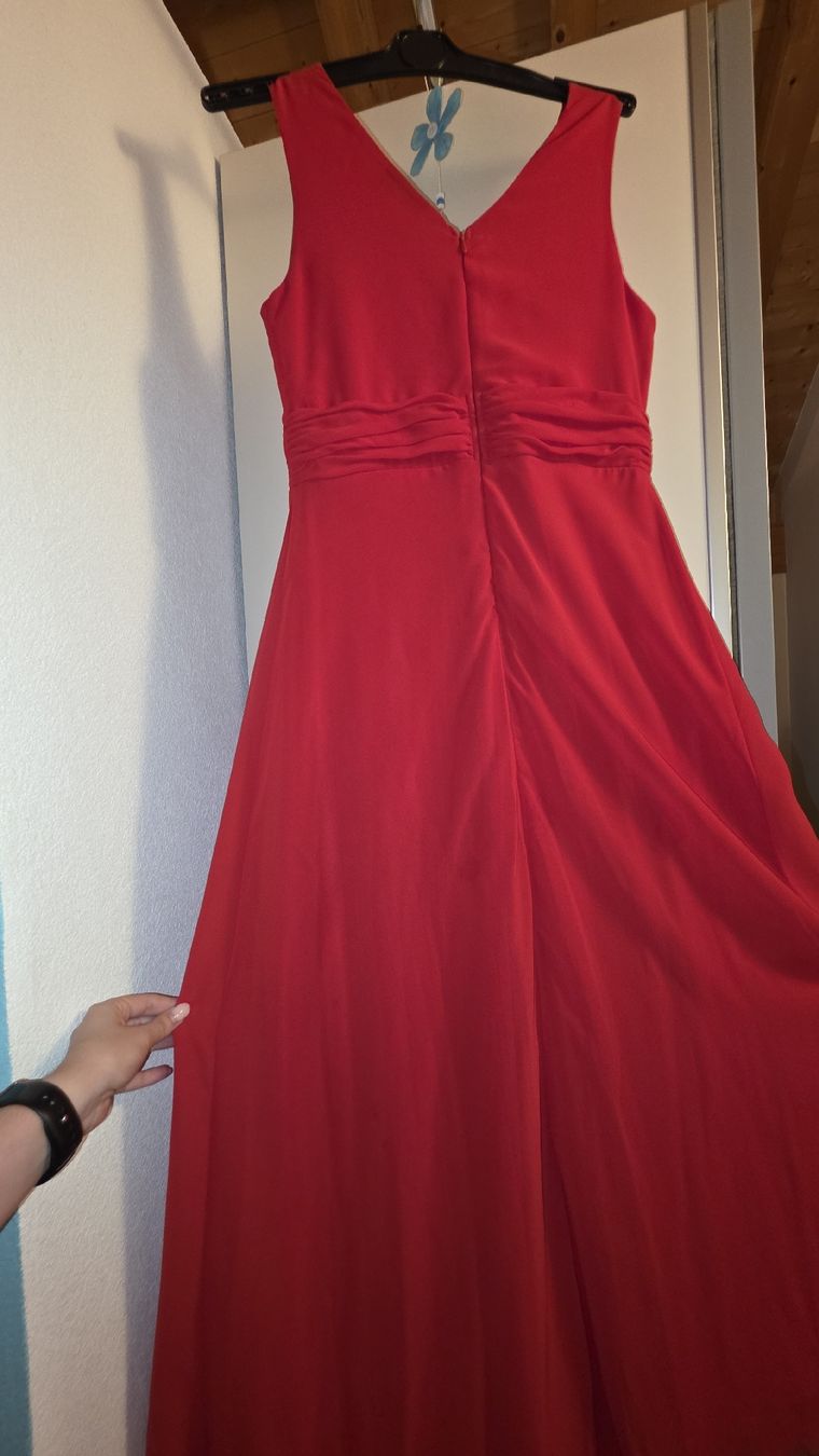Kleider: Rotes Abendkleid / Cocktailkleid – Gebraucht aus Ilanz von rununa 4