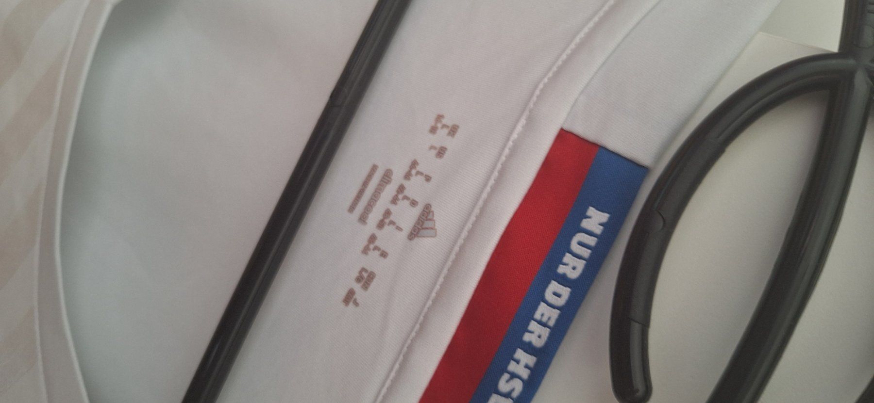 Adidas Canottiere & Pantaloni: Original HSV Adidas Trikot Damen – Usato da Luzern venduto da larissa_n 2