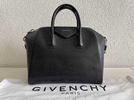 Givenchy Artigona bag in schwarz