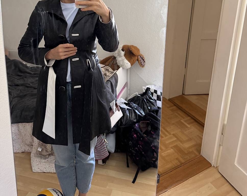 Mäntel: Vintage Echt-Ledermantel/Lederjacke Grösse S/36 – Gebraucht aus Chur von LeyDi.Lela 2