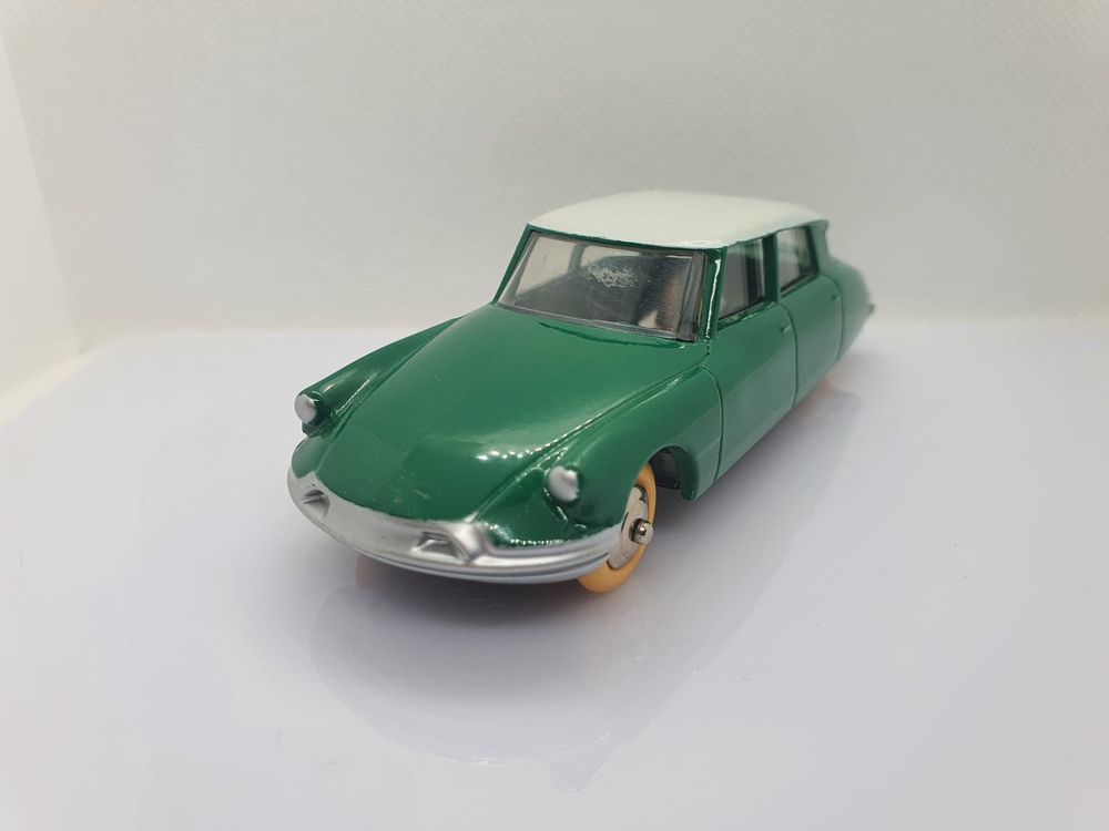 Dinky Toys - 1:48 - DS 19 Citroën - In original box