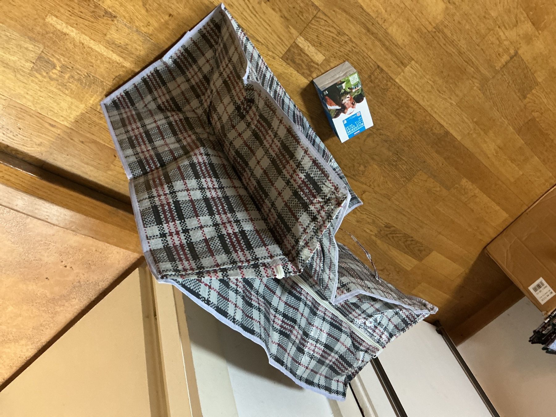 Taschen: 25 sacs en plastic XL avec fermeture éclair – Neu und originalverpackt aus Lausanne von topthai 1