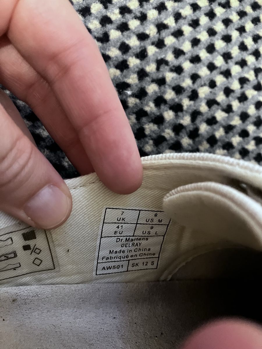 Dr. Martens Chaussures hommes: Dr Martens Schuhe 41 Beige – D'occasion à Gümligen par svaud 2