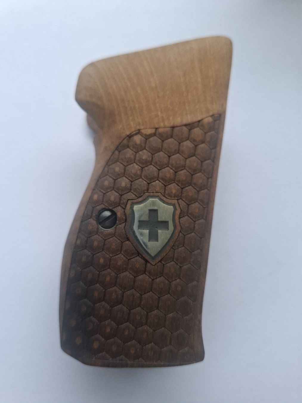 Articoli in legno: Nussbaum Griffschalen für die Sig P210 – Nuovo (secondo la descrizione) da Rothrist venduto da griffe 1