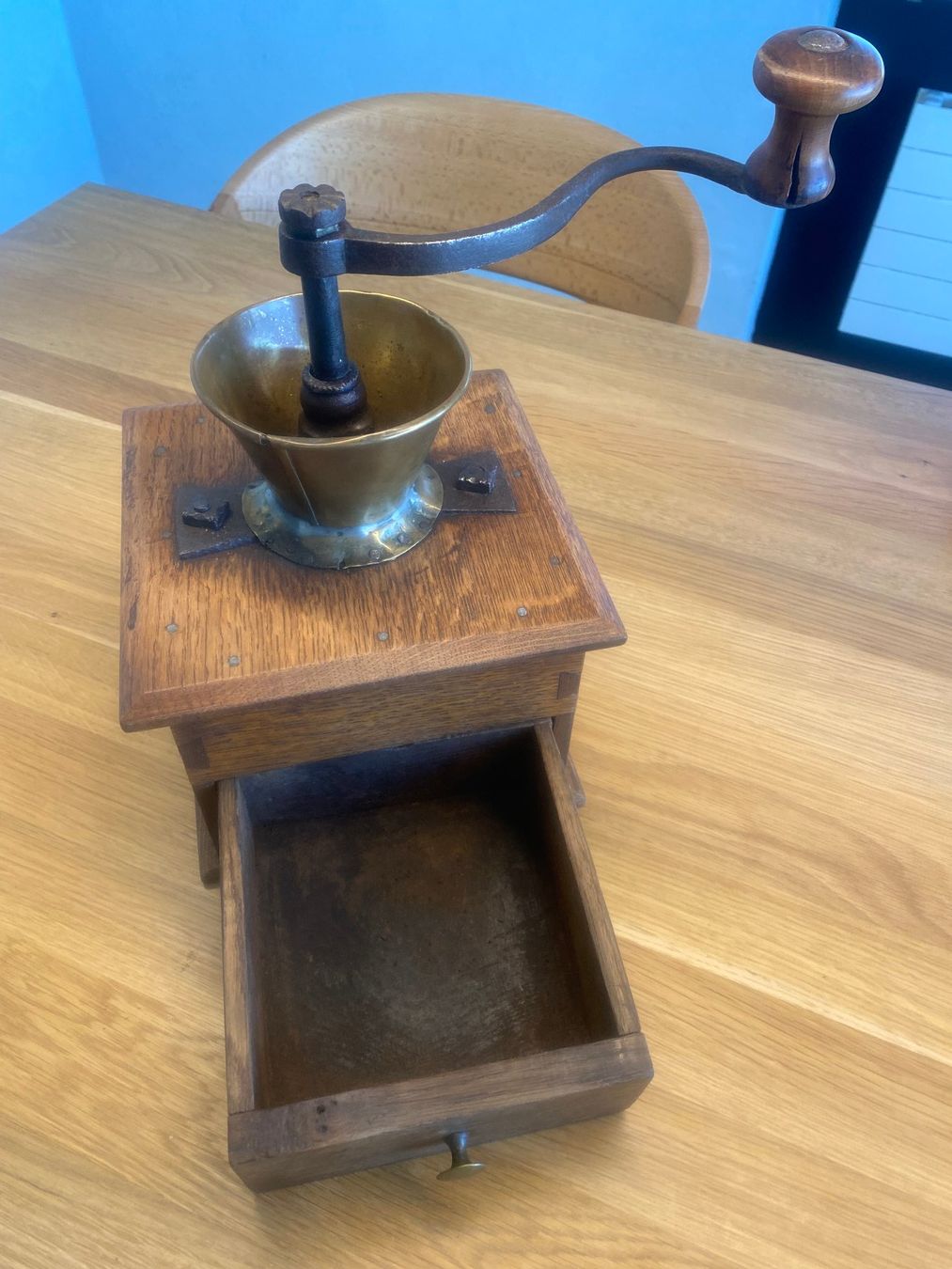 Appareils de cuisine: Alte Kaffeemühle – D'occasion à Möhlin par Glunggi 1