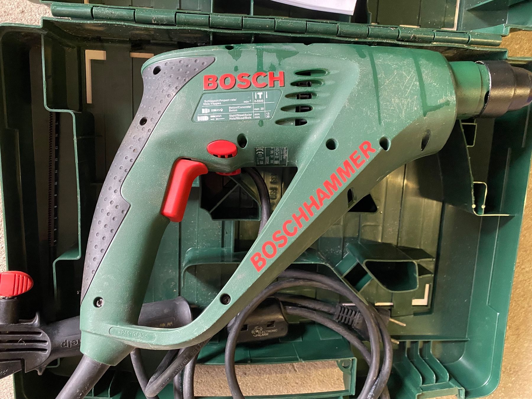 Bosch Trapani: Bohrhammer Bosch – Usato da Fischbach-Göslikon venduto da zeb_2vfq 1