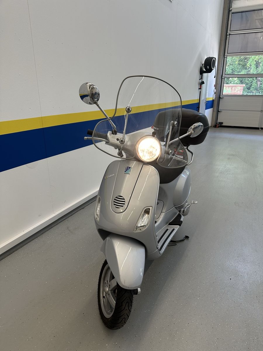 Vespa Scooter: Vespa LX125 – Usato da Walenstadt venduto da Basha92 1