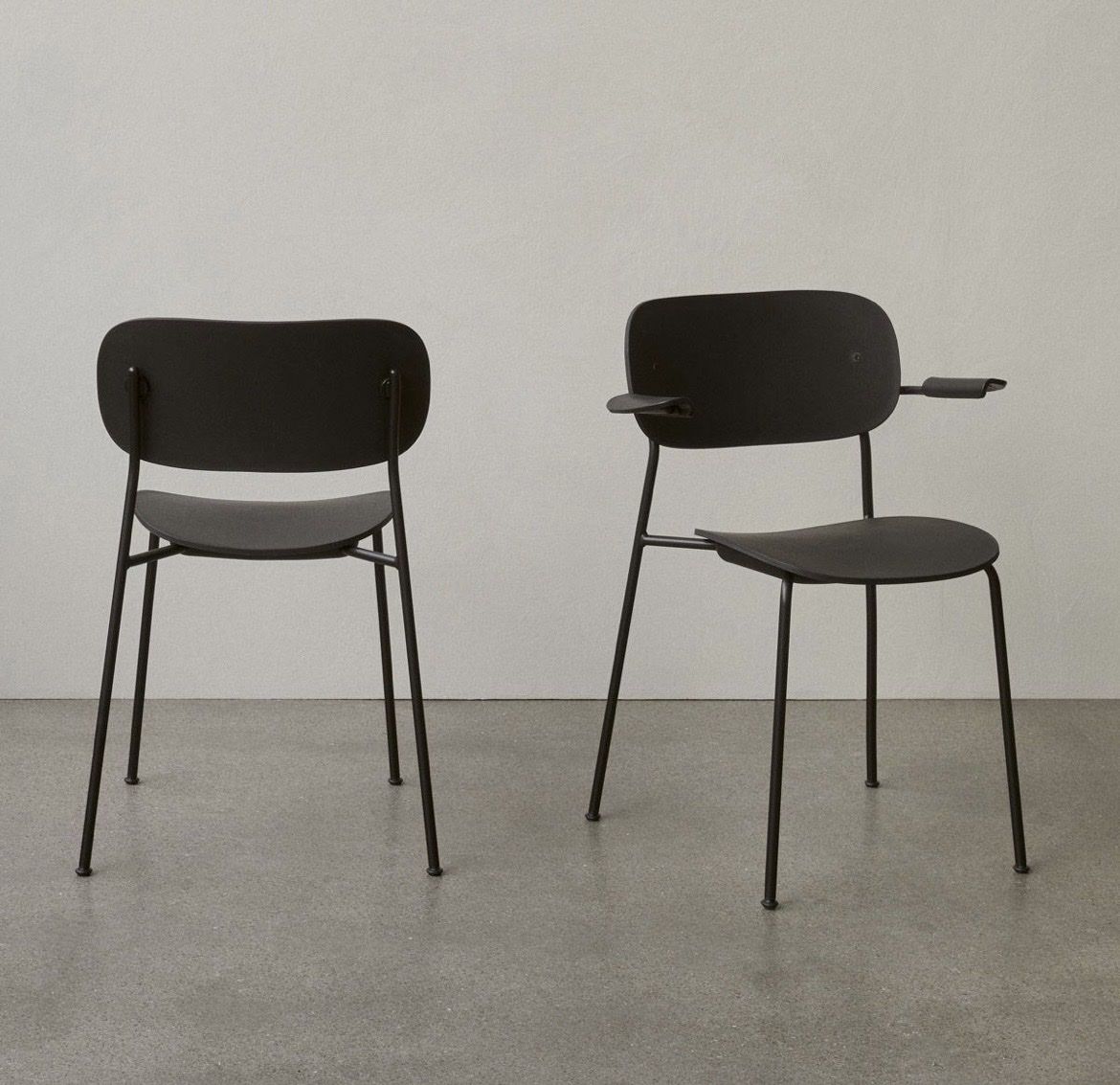 Audo Sedie: Audo chaise co Dining par Norm architects – Usato da Prangins venduto da Kumitatestudio 3