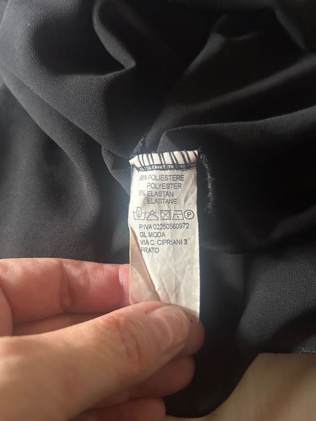 Kleider: Robe noire – Gebraucht aus Val-d'Illiez von Dombou 2