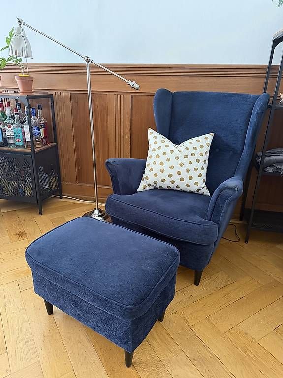 Fauteuils: Strandmon Sessel inkl. Hocker zu Verkaufen – D'occasion à Bern par kat_5c62