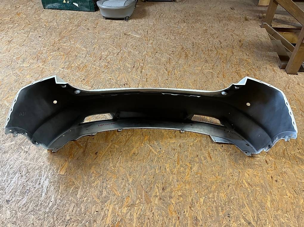 Tutti pezzi di ricambio auto: Honda Civic Stossstange hinten – Usato da Immensee venduto da corri01 2