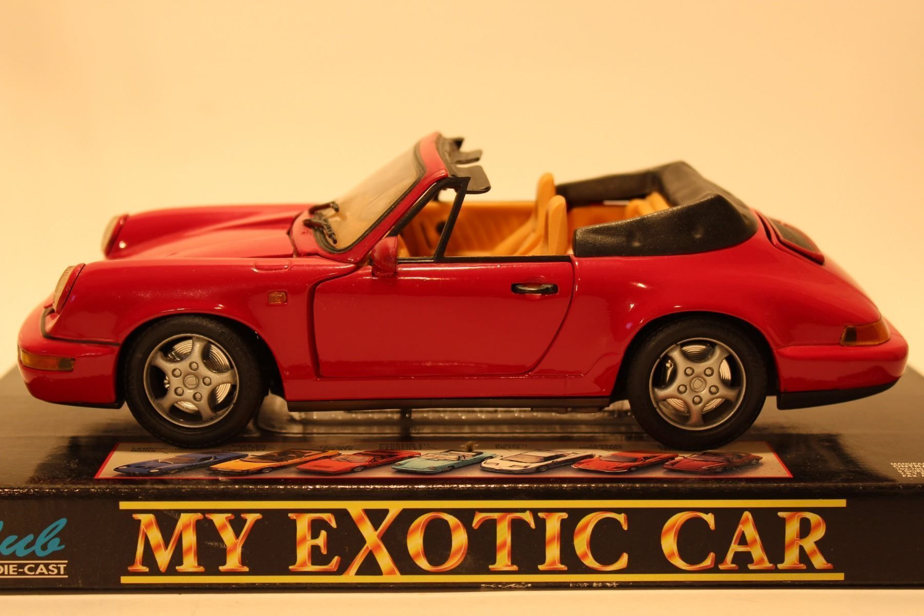 Porsche Modellautos: Porsche 911 Carrera 4 Cabrio, 1:18 – Neu (gemäss Beschreibung) aus Fehraltorf von haefens 1