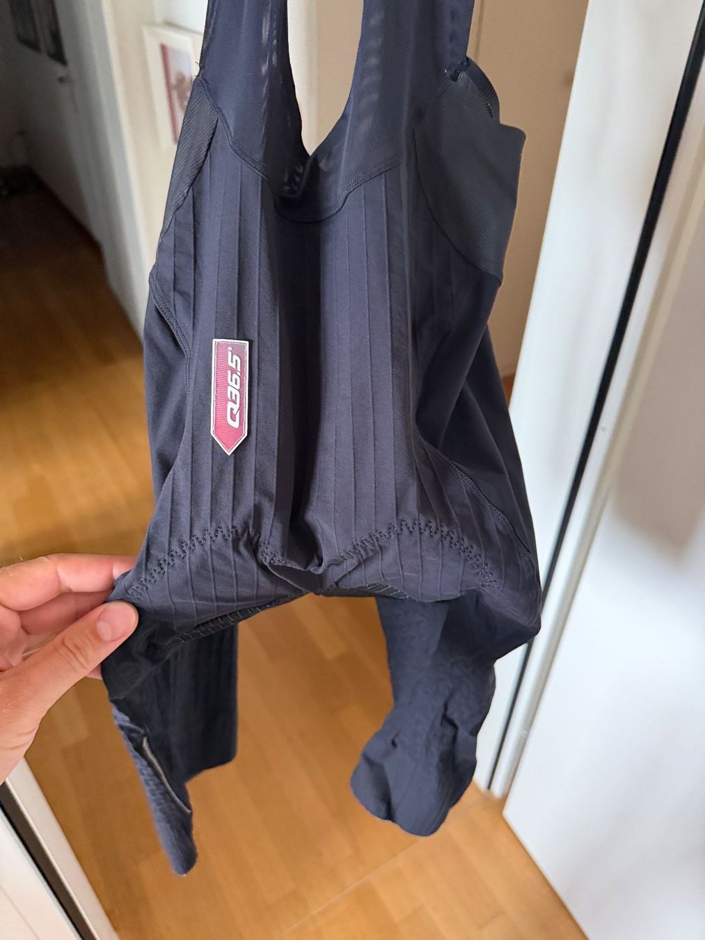 Pantalons: Q36.5 Dottore Clima Bib Short Men Size L – D'occasion à Küsnacht ZH par gma_67jc 7