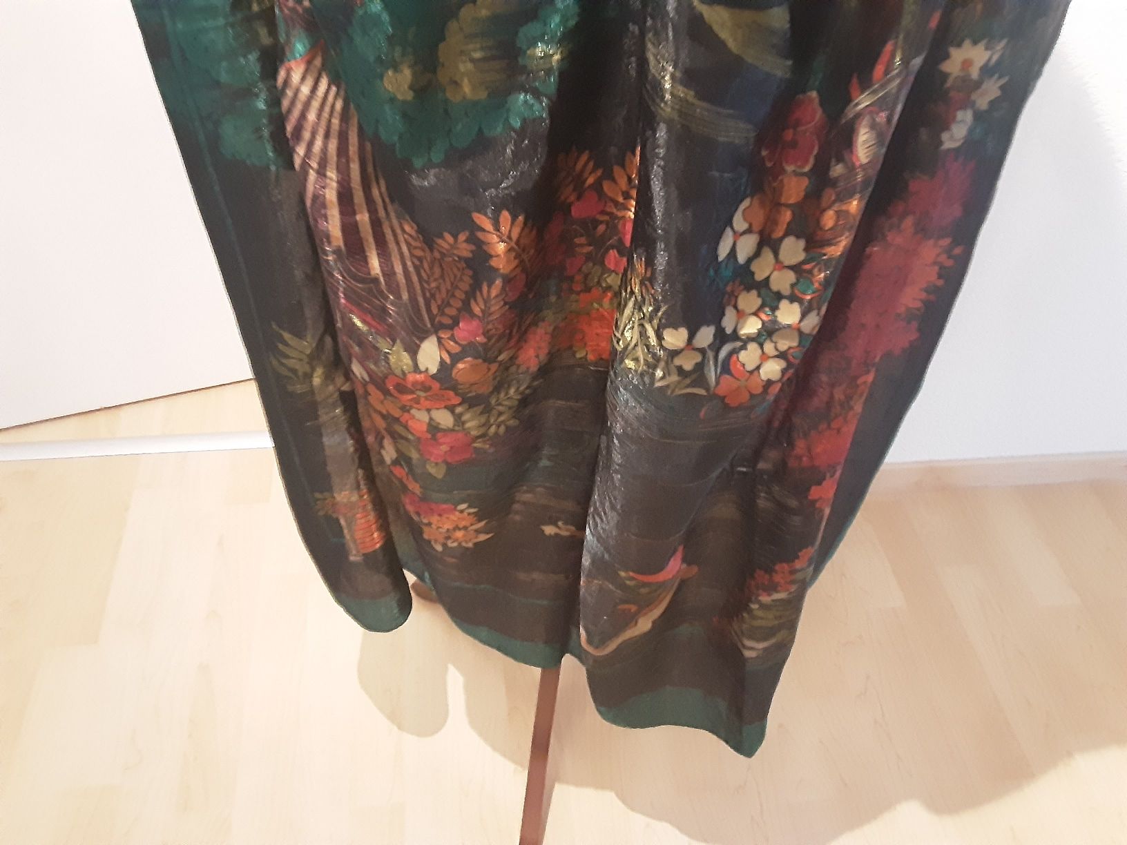 Foulard & Sciarpe: trachten tuch 120 Mal 120 – Nuovo e nell'imballaggio originale da wolfhalden venduto da 46464646 3