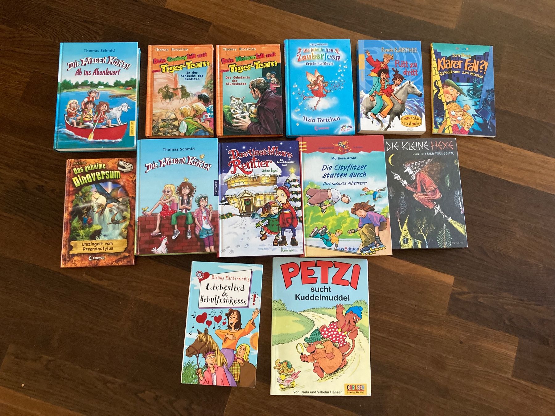 Livres: Wähle ein Kinderbuch aus: ab 2 Fr. pro Buch – D'occasion à Zürich par Bopenyang98765