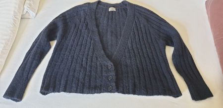 Kurze Strickjacke von Ange, Gr M