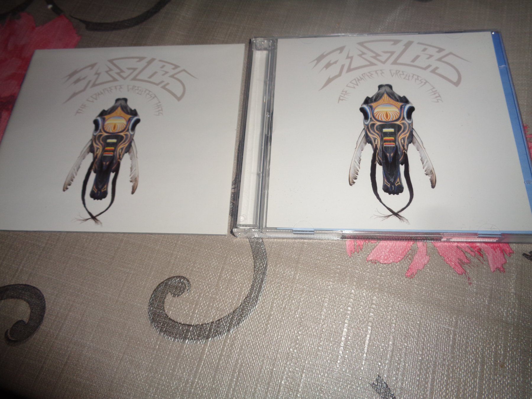 CD: Eagles - The Complete Greatest Hits CD – Usato da Olten venduto da Disc-Ausverkauf 2