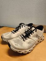On Schuhe / weiss / Damen 40 / statt 199.-