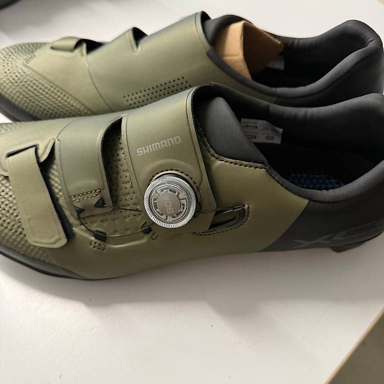 Chaussures femmes: Fahrradschuhe – Neuf avec emballage d'origine à Wolfhausen par Orchidee2023 2