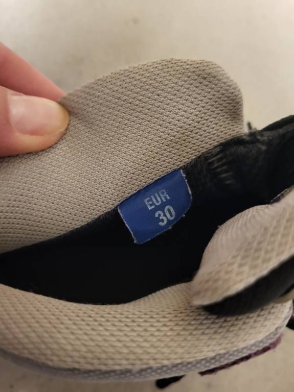 Chaussures garçon: Wanderschuhe Gr 30 – D'occasion à Basel par sgm_f688 1