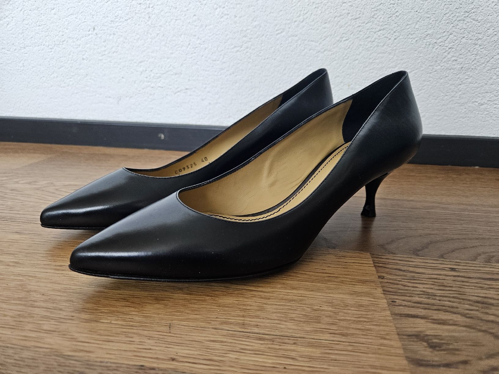 Dolce & Gabbana Damenschuhe: Dolce&Gabbana Schuhe, neu, schwarz, Original – Neu und originalverpackt aus Zuchwil von ger_ws6t 1