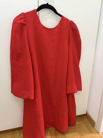 Oversized Kleid von Essentiel Antwerp