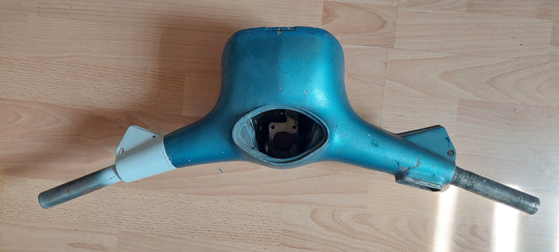 Vespa Scooter: Vespa Lenker Trapez – Usato da Zürich venduto da Mariaant