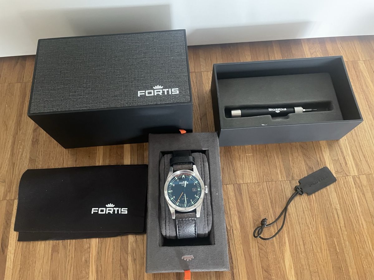 Fortis Montres: Fortis Flieger Automatic Herrenuhr mit Box – Neuf (Voir description) à Baar par sabisun66