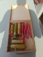 Kerzen Set in Holzkiste verschiedene Farben