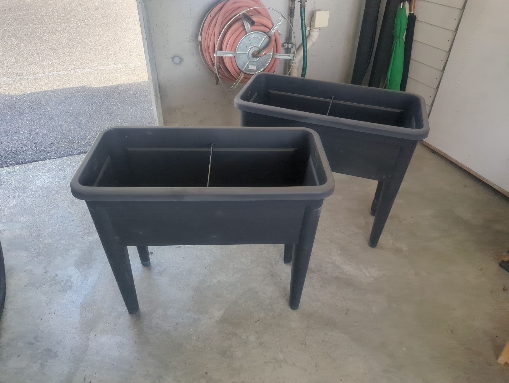 Auflagenboxen: 2x elho Hochbeet  – Gebraucht aus Wauwil von MEC-NET