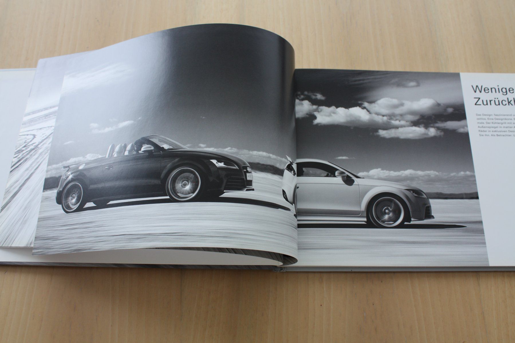 Audi Dokumente: Original Audi TT RS Hardcover Prospekt 2/2009 – Gebraucht aus Wikon von erwin400 2
