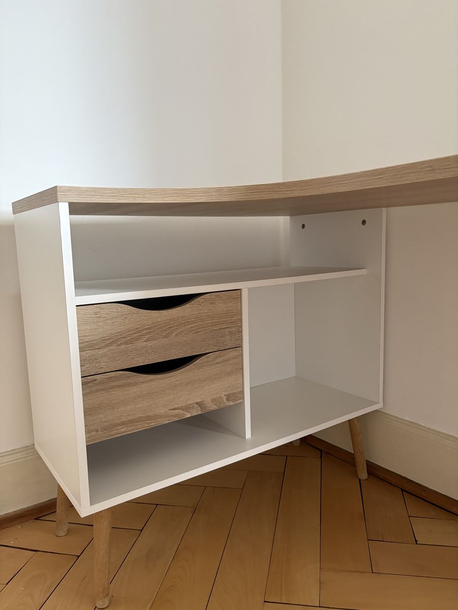 Bureaux: Pult Ecke aus Holz – D'occasion à Zürich par leo_d7j5 2