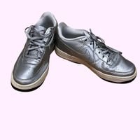 Nike Sneaker Silber Grösse 37 guter Zustand