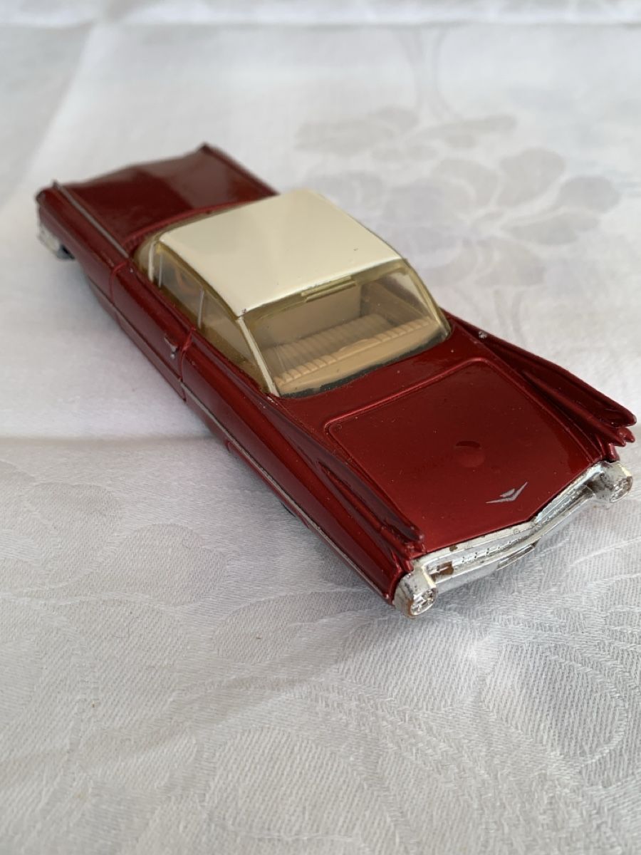 Cadillac Modellini d'auto: Dinky - Cadillac Coupé Deville - 1/43 – Usato da Posieux venduto da pha_tnd9 2