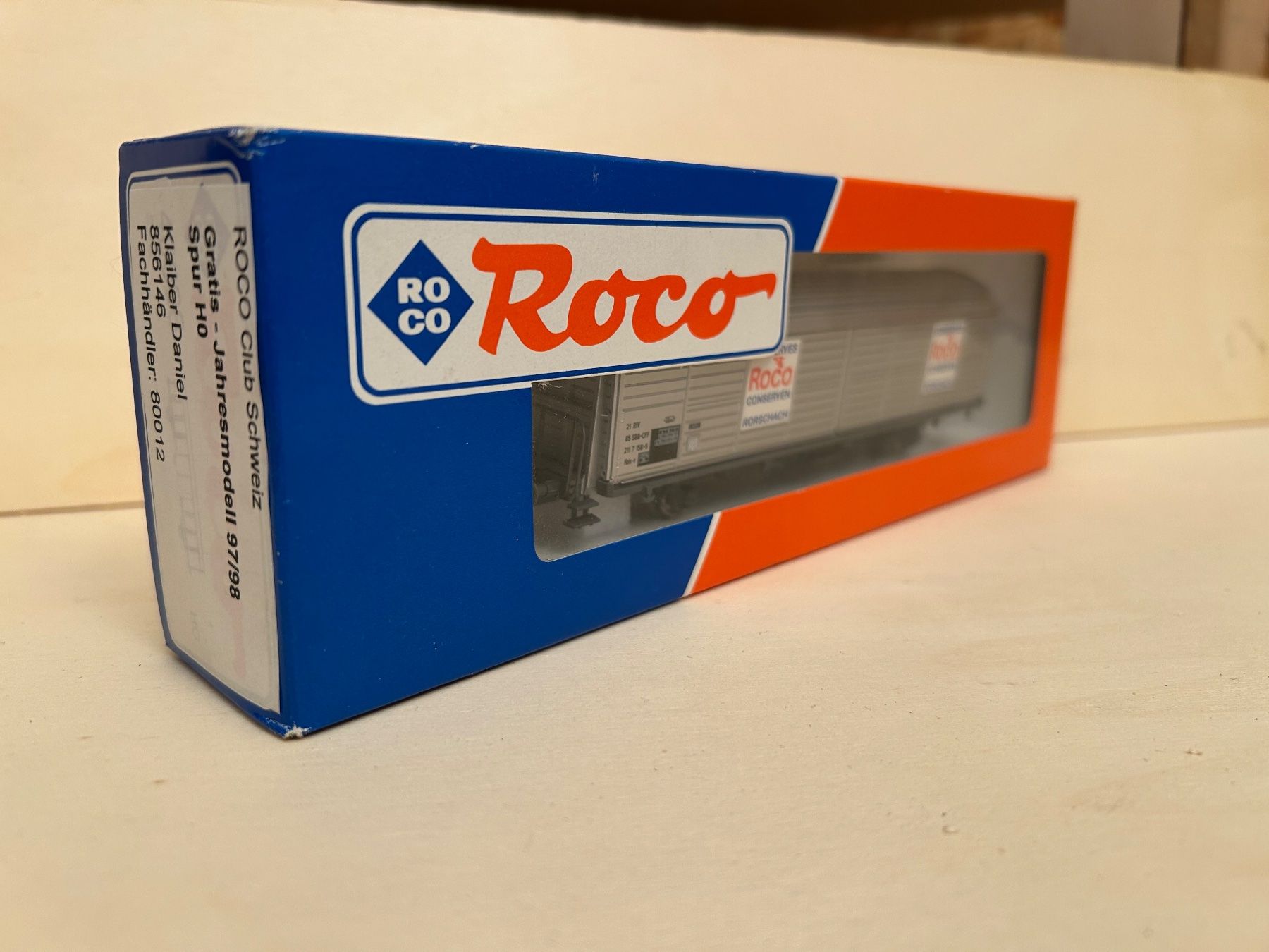 Roco Modelleisenbahnen: Roco Jahresmodell 1997/1998 "Roco Conserven" – Gebraucht aus Aesch (Neftenbach) von klaibovski 1