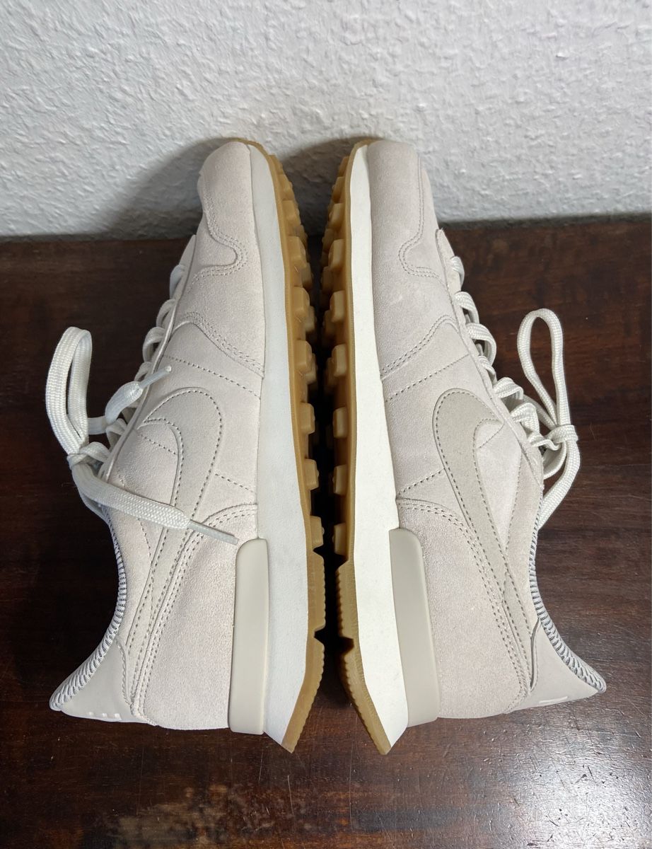 Nike Scarpe da donna: Nike Sneaker Schuhe Gr. 40 hellgrau – Nuovo (secondo la descrizione) da Fislisbach venduto da KolibriSecondhand 3