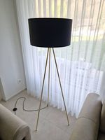 Moderne Stehlampe