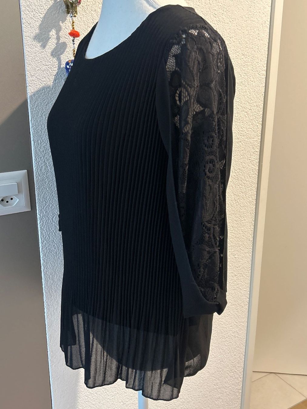 Chemisiers: Elegantes Damen Blusenshirt schwarz – Neuf (Voir description) à Brunnen par Nala2929 4
