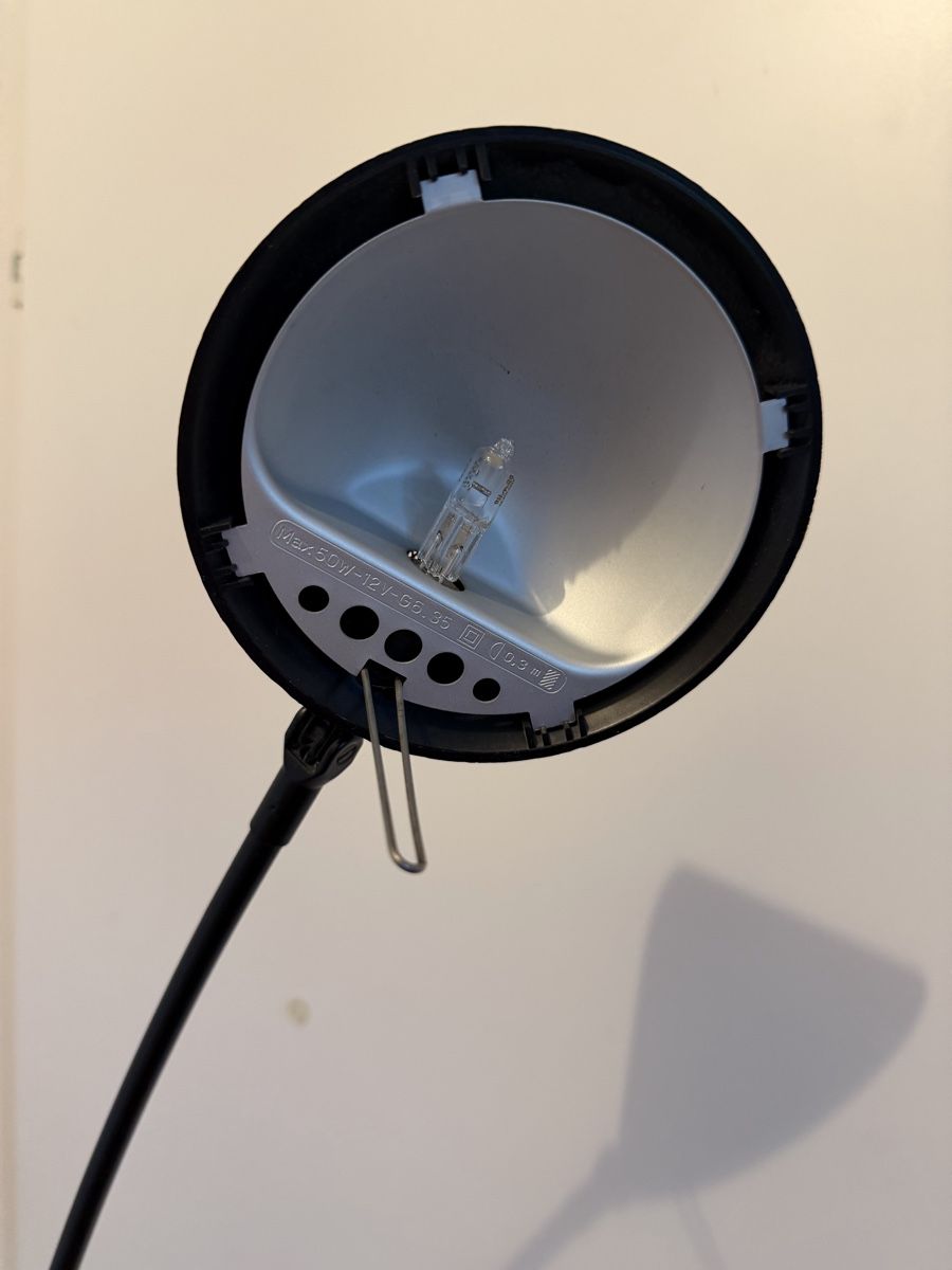 Artemide Lampen: Lampe Artemide Nestore – Gebraucht aus Vevey von Byronne 1